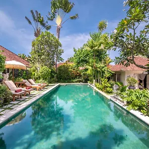 villa-senang-seminyak-bali.hotelsseminyak.net/